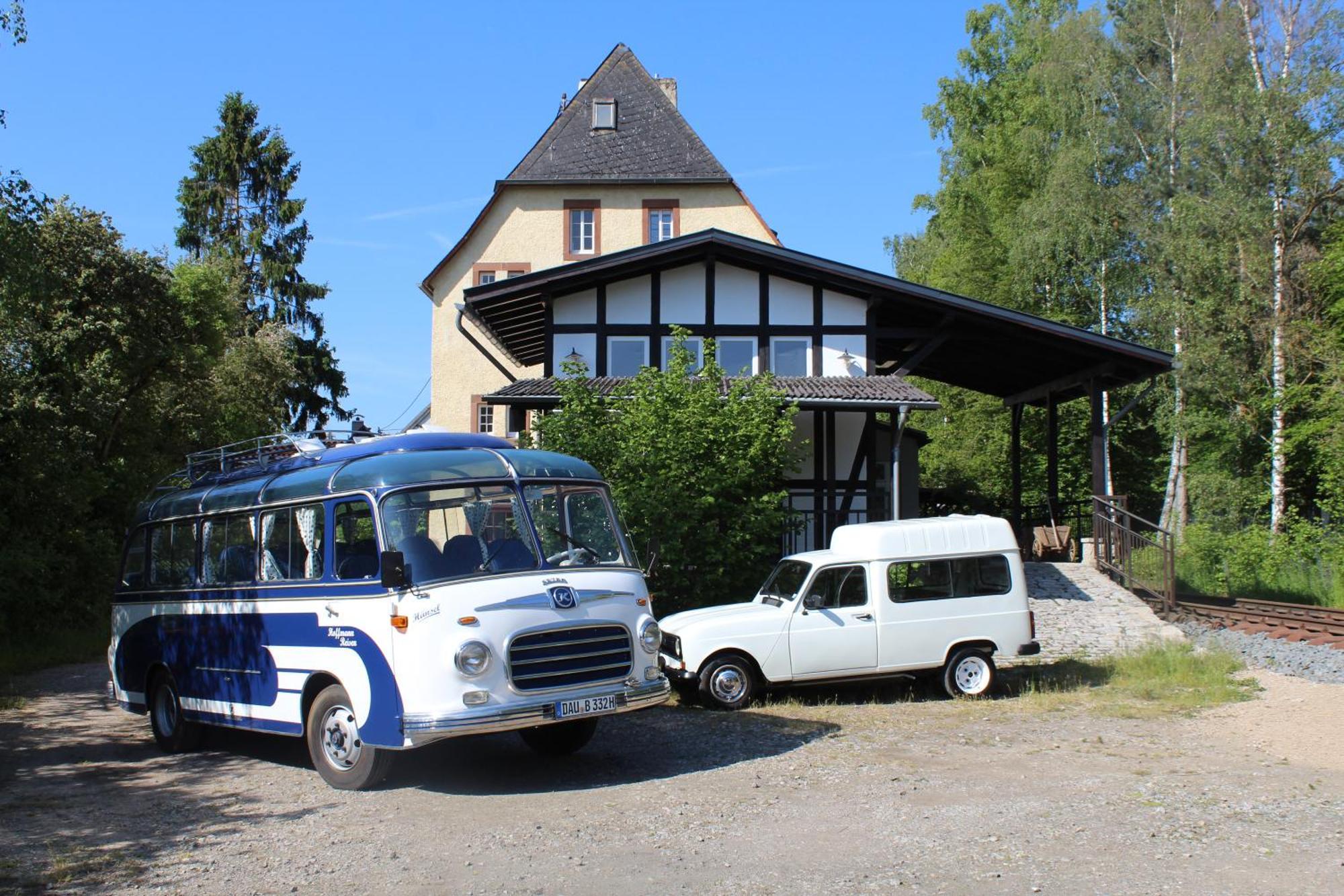 ホテル Museumsbahnhof Ahuette Üxheim エクステリア 写真
